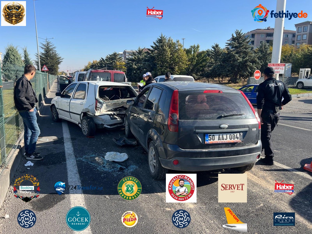 Nevşehir'de KPSS Ortaöğretim öncesi zincirleme kazada 3 kişi yaralandı