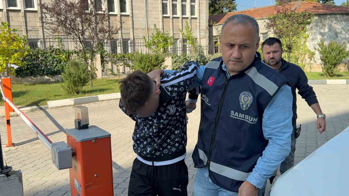 Samsun'da kız meselesi yüzünden 2 kişi bıçaklandı, saldırgan adliyeye sevk edildi