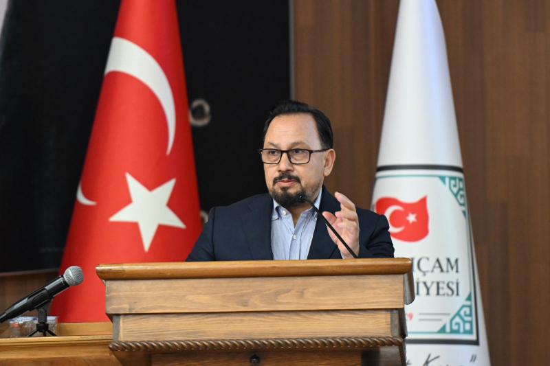 Bilal Uludağ`dan Geleceğe Yeşil Vizyon: Sarıçam İklim Eylem Planı Meclisten Geçti