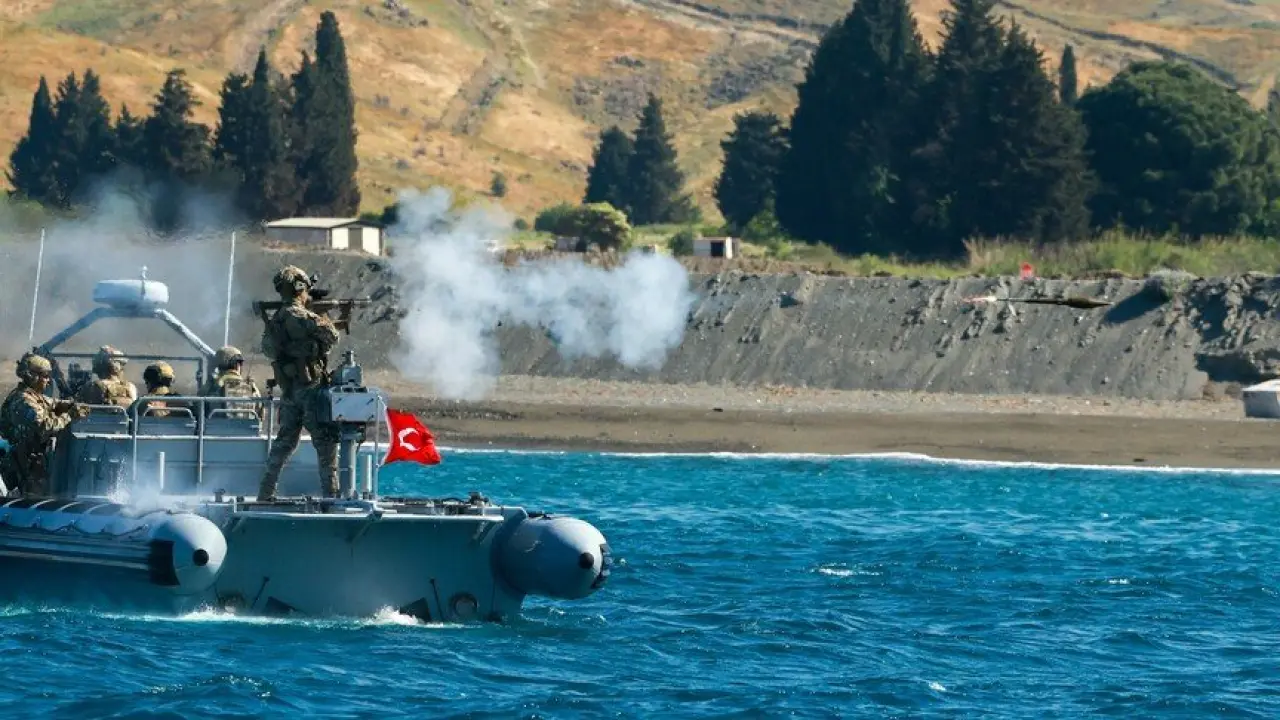 Atina'nın dengesi bozuldu! 'Türkler bizi boğuyor'