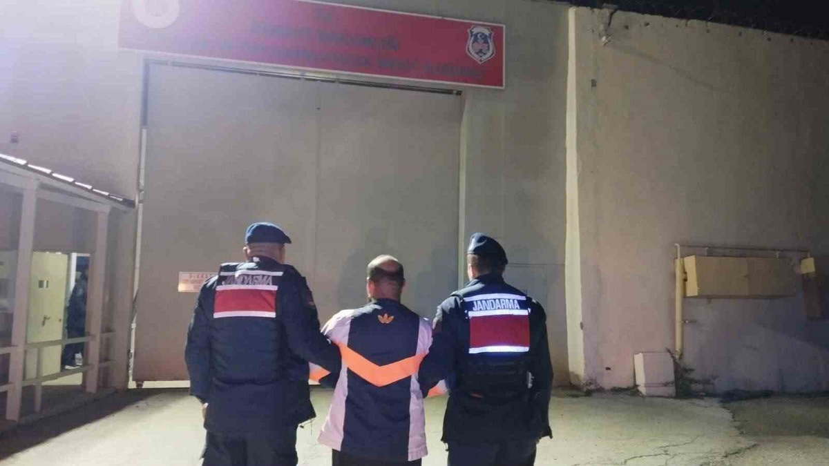 Bilecik Osmaneli'de 9 yıl 9 ay 10 gün hapis cezasıyla aranan şahıs yakalandı