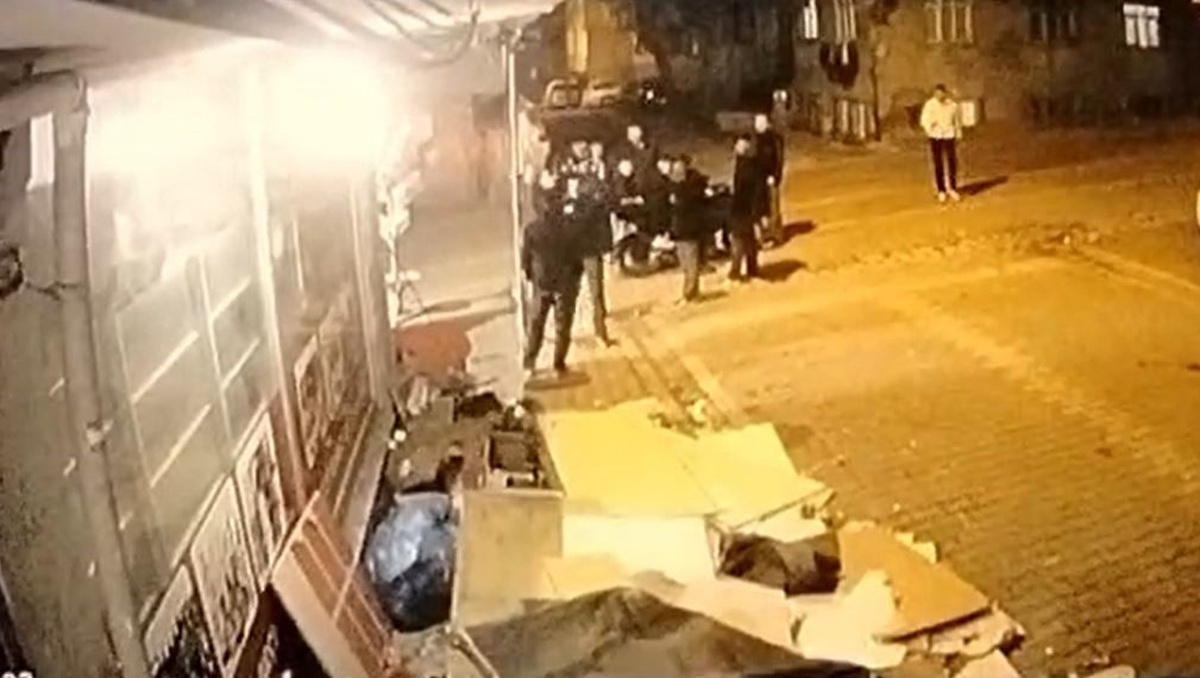 İddiaya göre İstanbul Esenyurt'ta engelli genç darp edilip dişleri kırıldı