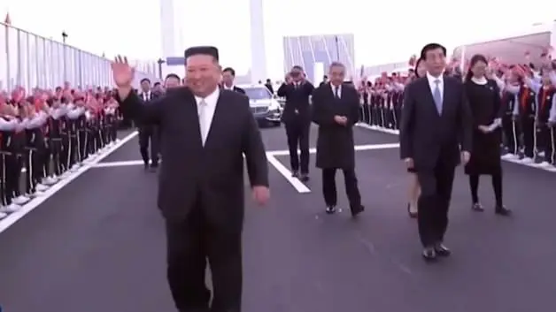 Hakkında öldü iddiaları çıkan Kim Jong-Un Çin sınırında ortaya çıktı