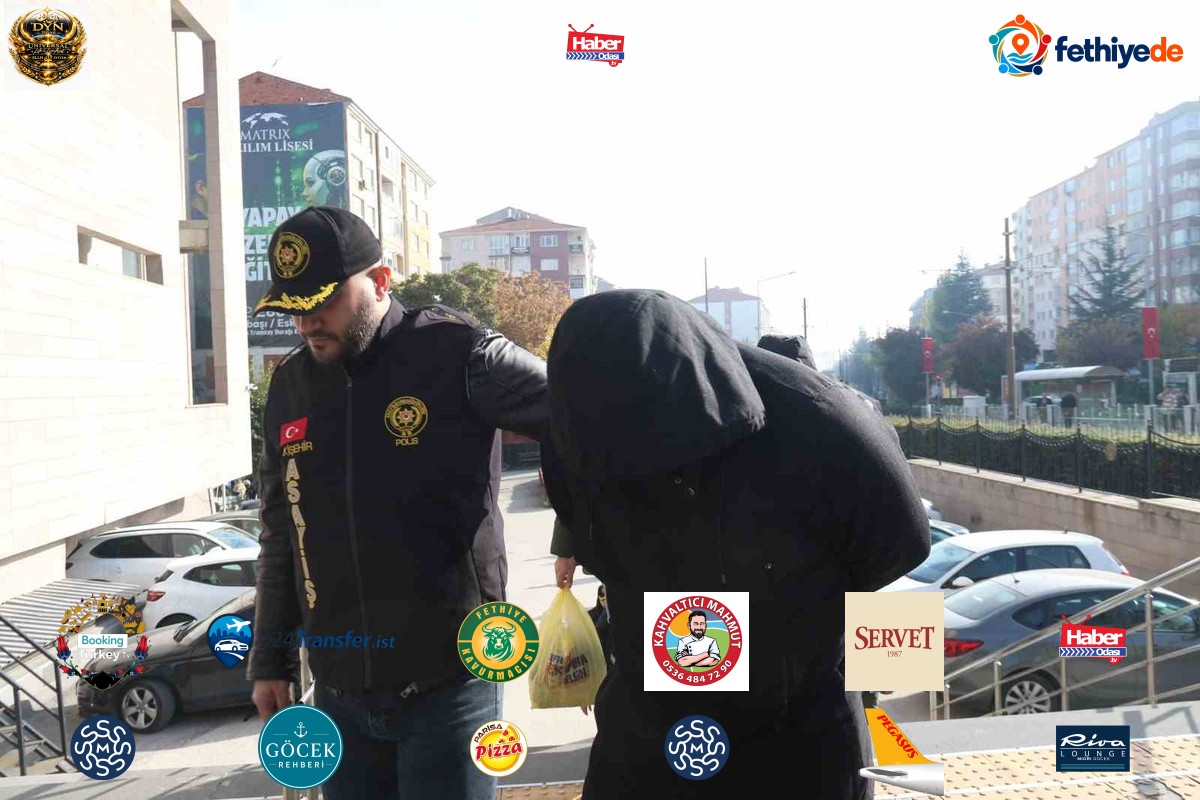 5 ilde fuhuş operasyonunda gözaltına alınan 19 şüpheliden 17'si adliyeye sevk edildi