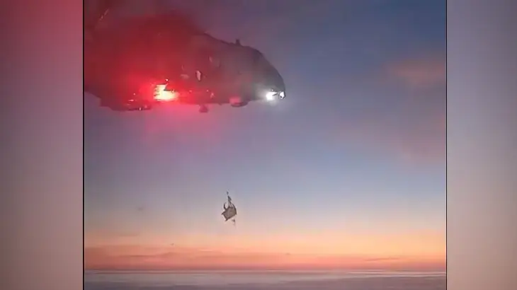 Cezayir açıklarında yaralanan Türk denizci helikopterle tahliye edildi