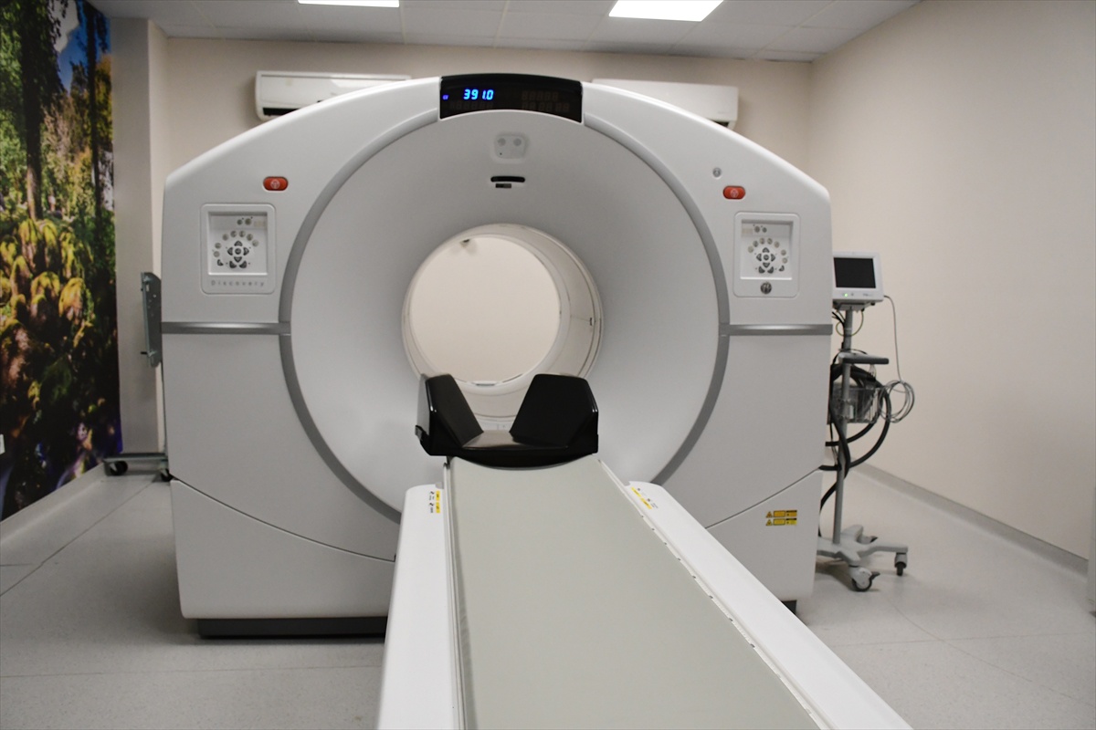 Düzce Atatürk Devlet Hastanesi'ne 80 milyon TL'lik PET-CT cihazı hizmete girdi