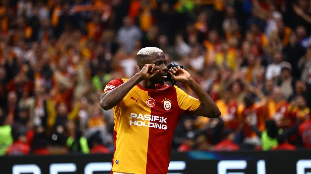 Victor Osimhen, Fenerbahçe’ye karşı gol sayısını 5 yaptı