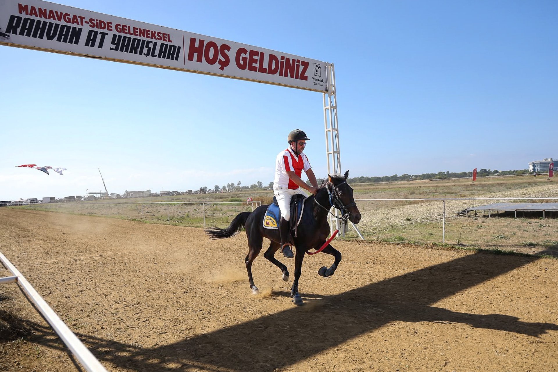Manavgat’ta 17. Rahvan At Yarışları Düzenlendi