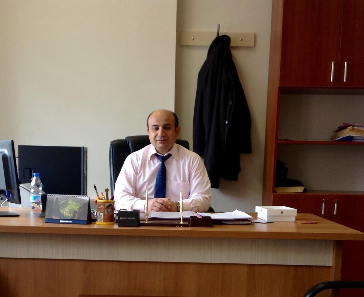 Erzincan'da adliye personeli Taşdemir çatıdan düşerek hayatını kaybetti