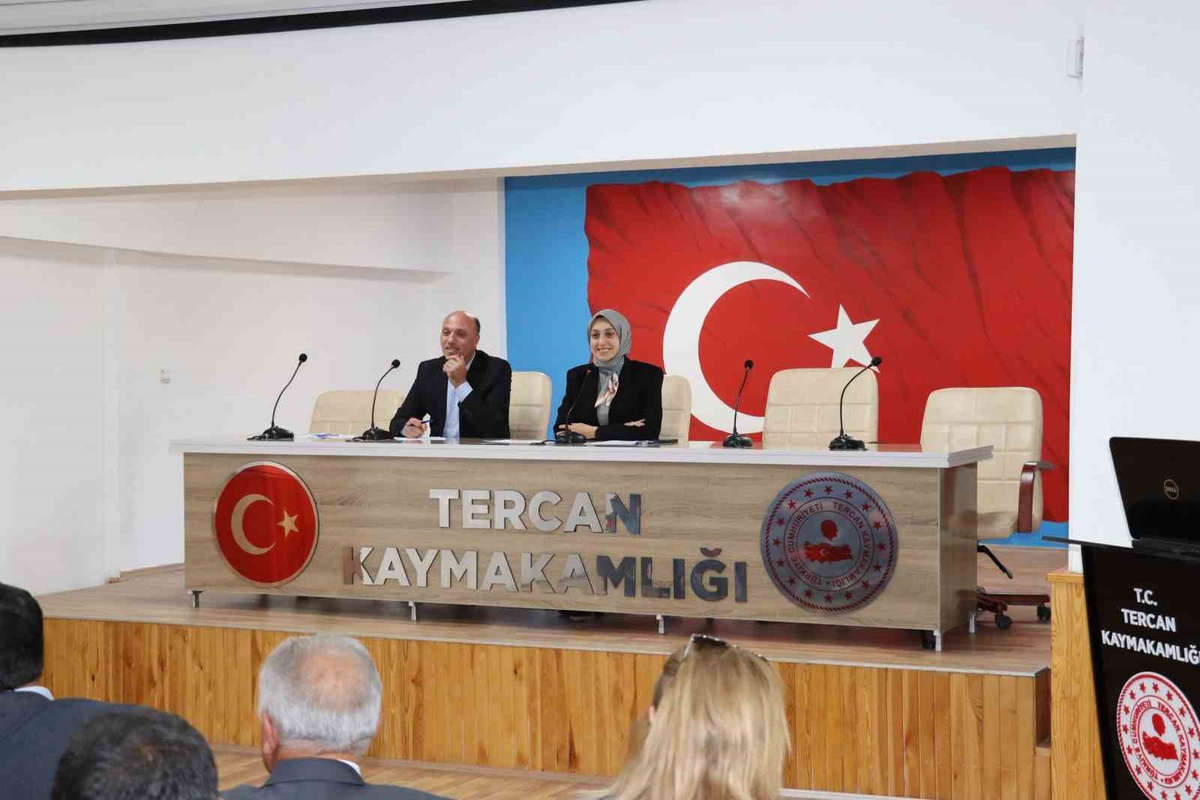 Tercan'da 2026 Ekim birlik meclisi toplantısı Kaymakam Duman başkanlığında yapıldı