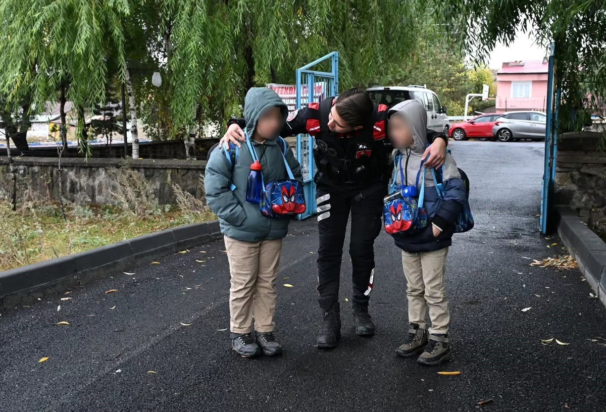 Erzurum'da okul çevresi denetimlerinde 14 bin 670 kişinin GBT sorgusu yapıldı