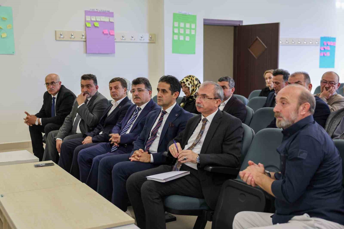 OMÜ yönetimi Bafra yerleşkesinin gelişimini yerel paydaşlarla görüştü