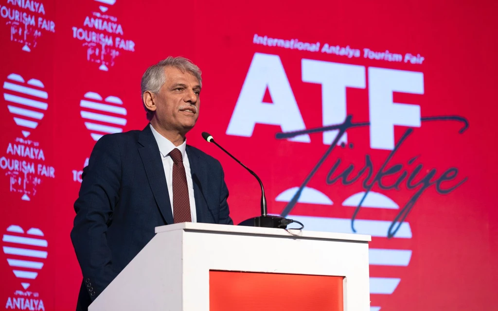 "Türk turizmini daha üst seviyelere çıkarmakta kararlıyız"