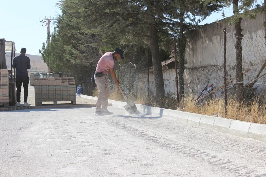 Mahmudiye’de Kilit Parke Taş Döşemeleri Tüm Hızıyla Devam Ediyor