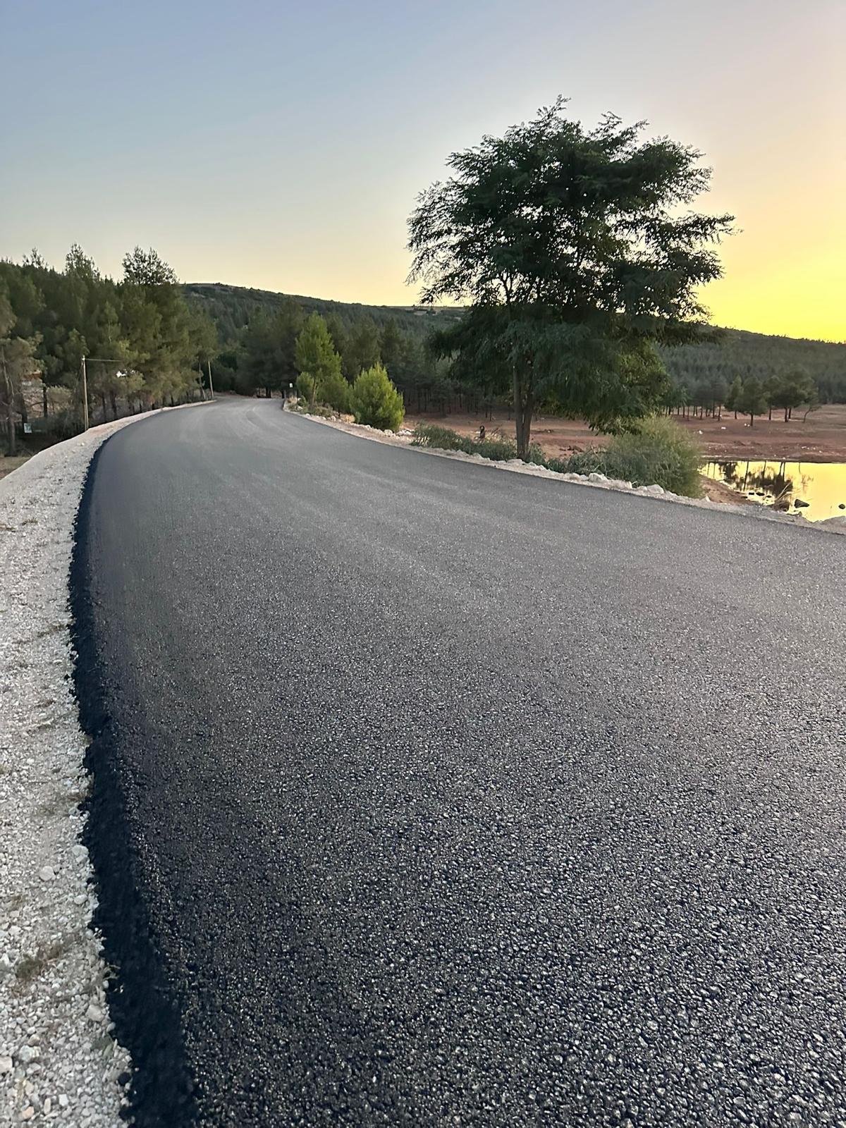 Atabey Belediyesi Yol ve Kaldırım Çalışmalarına Devam Ediyor