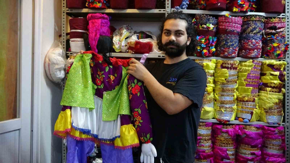 Mersin'de 24 yaşındaki genç, 24 yıllık aile mesleğini 4 yıldır sürdürüyor
