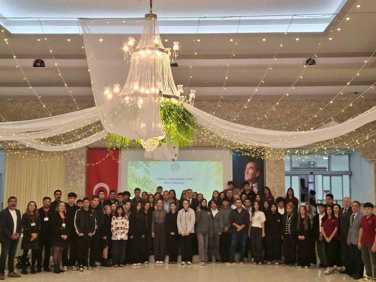 Muğla'da öğrencilerin çevre bilincini artırmayı hedefleyen bilgi yarışması düzenlendi