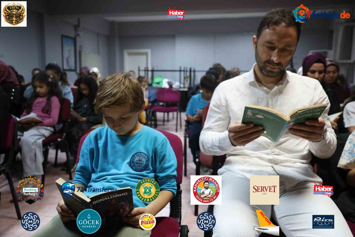 Kozan'da öğretmen Emel Ünlü ve veliler, çocuklarla bir saat kitap okudu