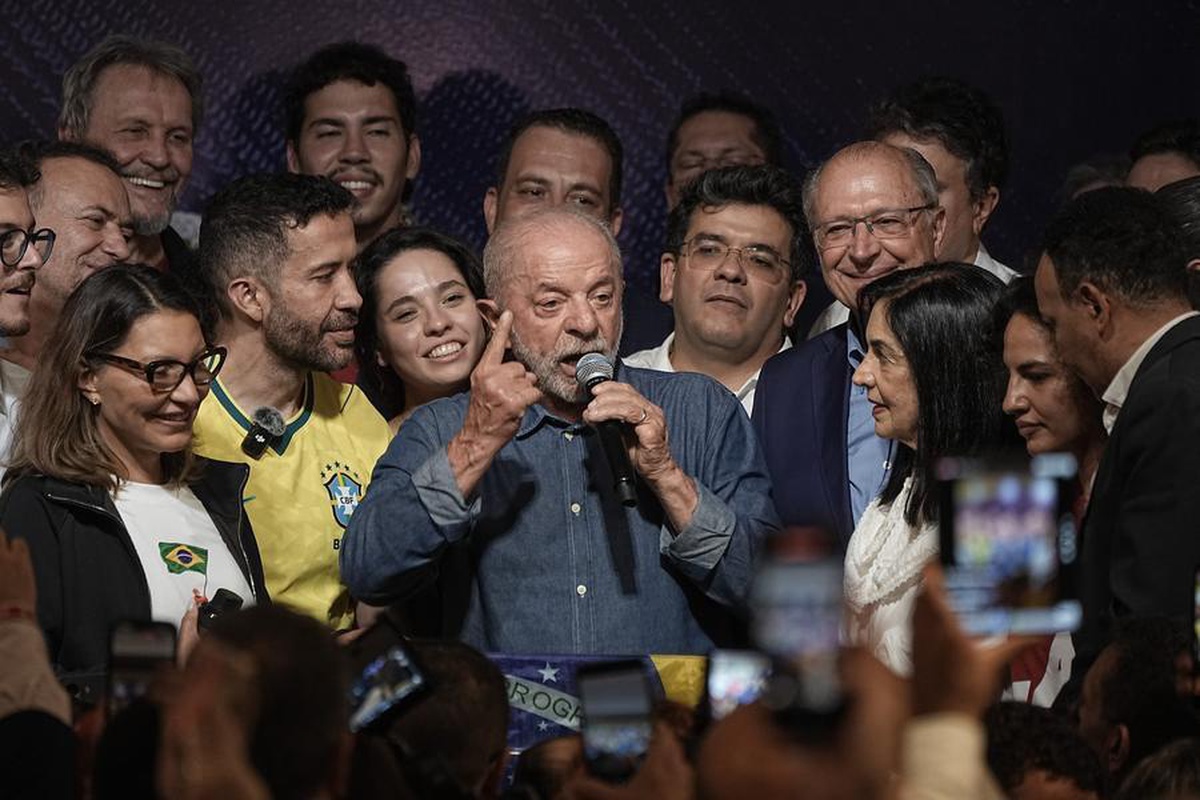 Lula, Bolsonaro'nun ülkeden ayrıldığı iddiasını 'utanç verici' buldu