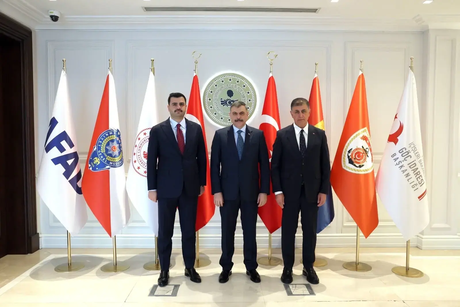 Bakan Çiftçi, AK Parti'li İnan ve Cemil Tugay'ı kabul etti