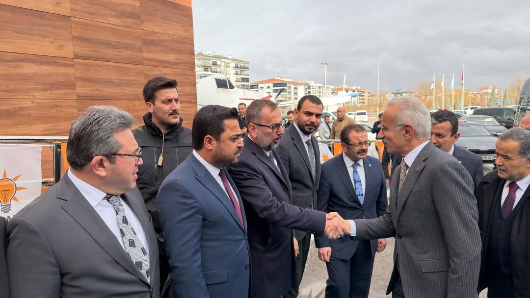 Ulaştırma ve altyapı bakanı abdulkadir uraloğlu i̇limizi ziyaret etti