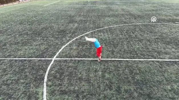 Ordulu futbolcu attığı taklalar ile gündem olmuştu! Hedefi Guinness Rekorlar Kitabı'na girmek