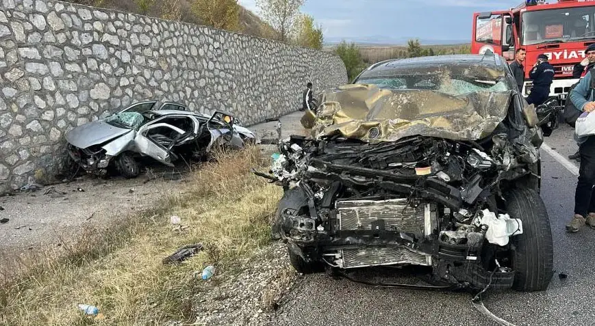Çorum’da can pazarı! Cip ile otomobil çarpıştı: 4 ölü, 2 yaralı