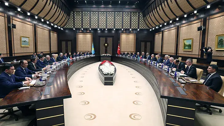 Erdoğan ve Tokayev heyetler arası görüşmeye başkanlık etti