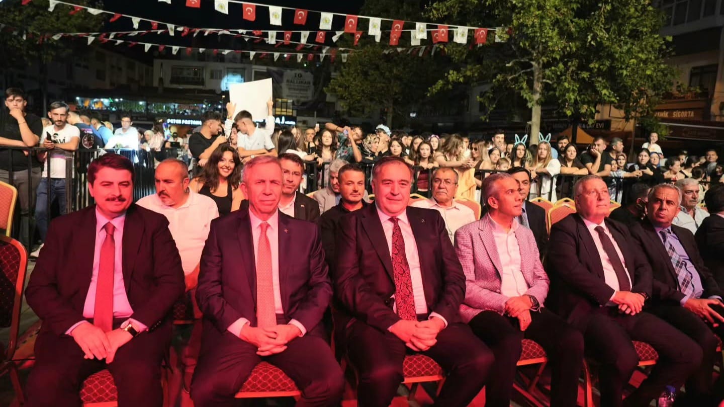 10. Uluslararası Nallıhan İpek İğne Oyaları Kültür Sanat ve Tapduk Emre Anma Etkinlikleri Festivalimiz Büyük Coşkuyla Başladı