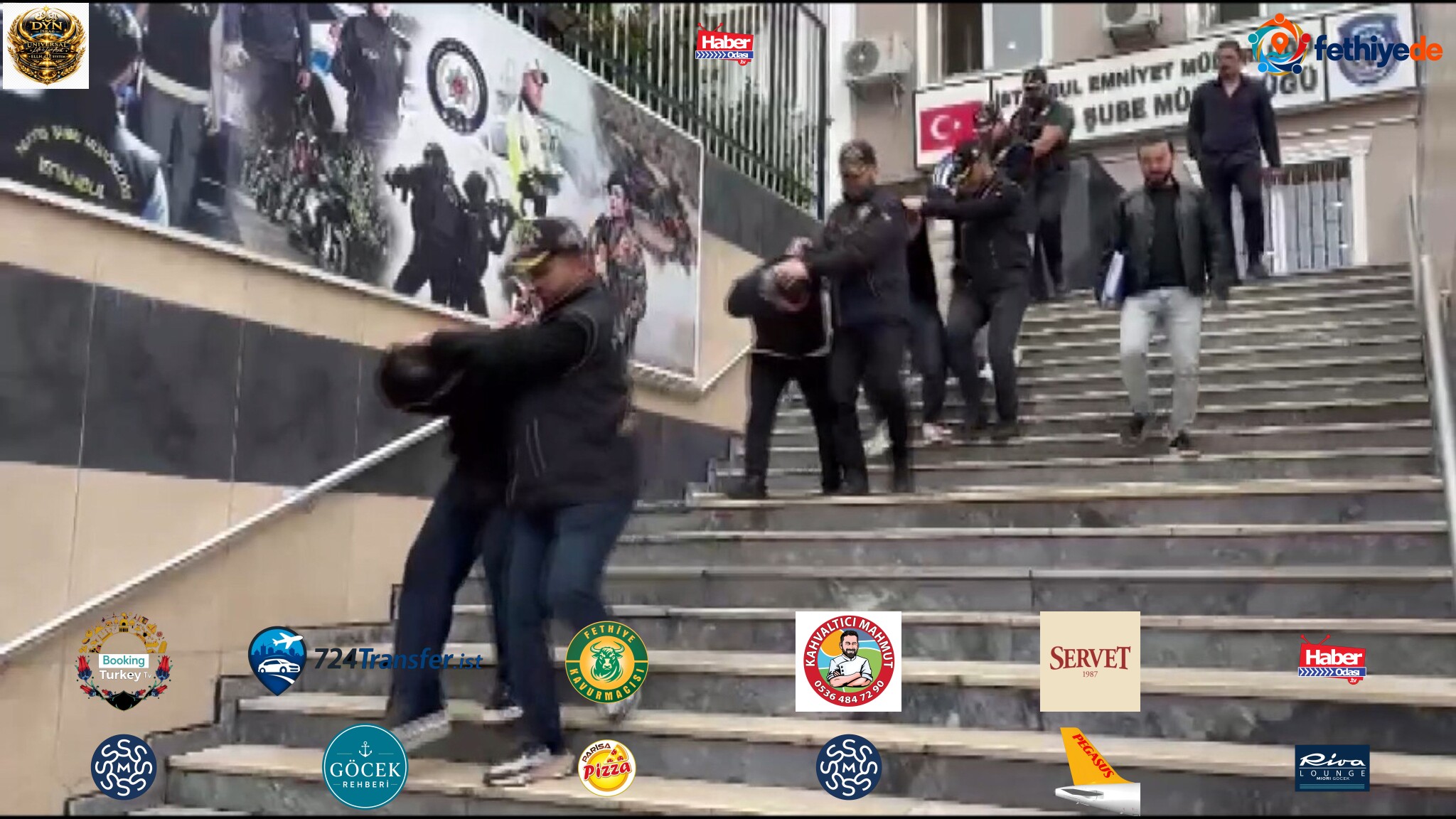 Polis ekipleri, saldırının asıl hedefinin başka bir döviz bürosu olup olmadığını da araştırıyor.