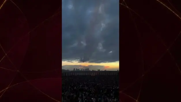Cumhuriyet Bayramı’nda Türk Yıldızları'ndan Anıtkabir’de saygı uçuşu