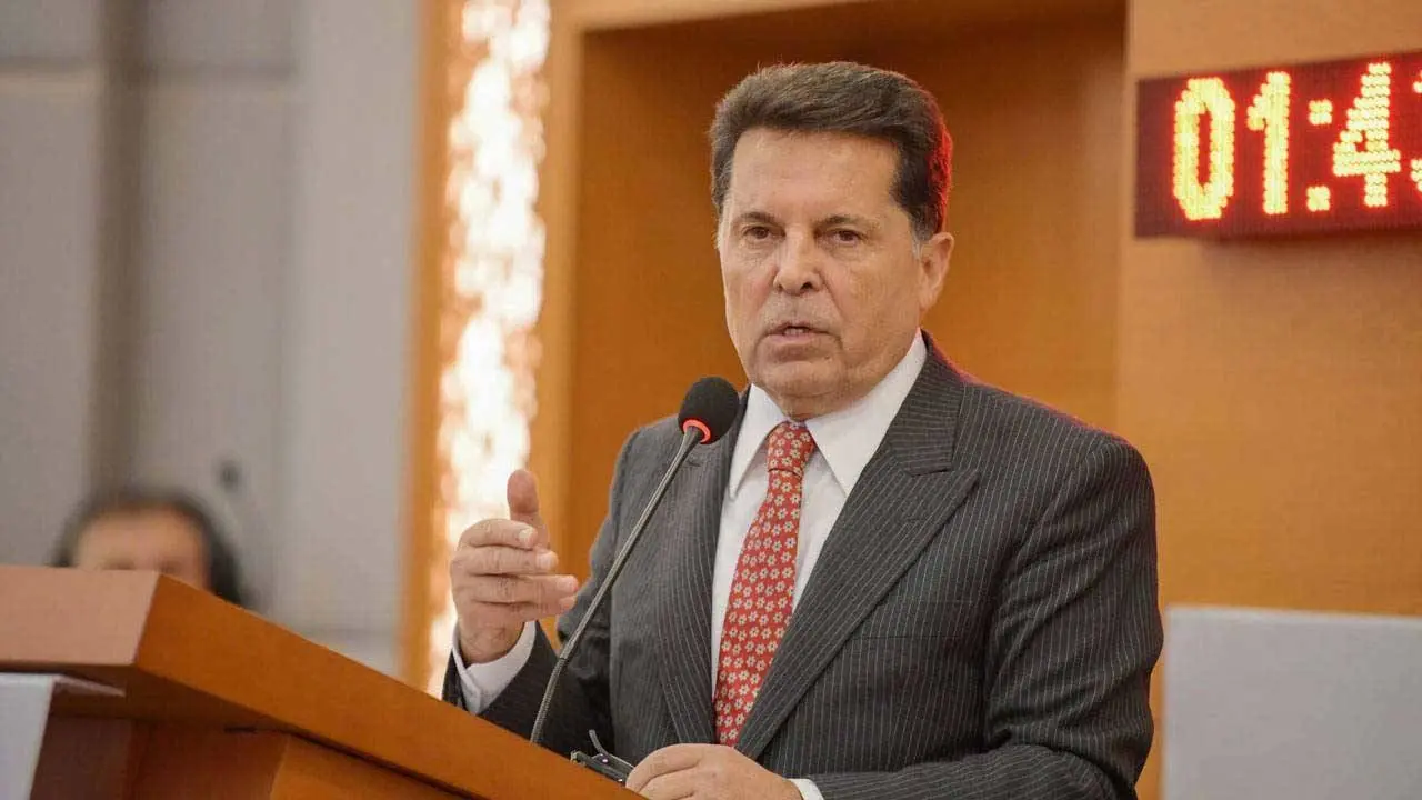 Esenyurt Belediye Başkanı Ahmet Özer'den flaş karar: Görevden uzaklaştırılmıştı!