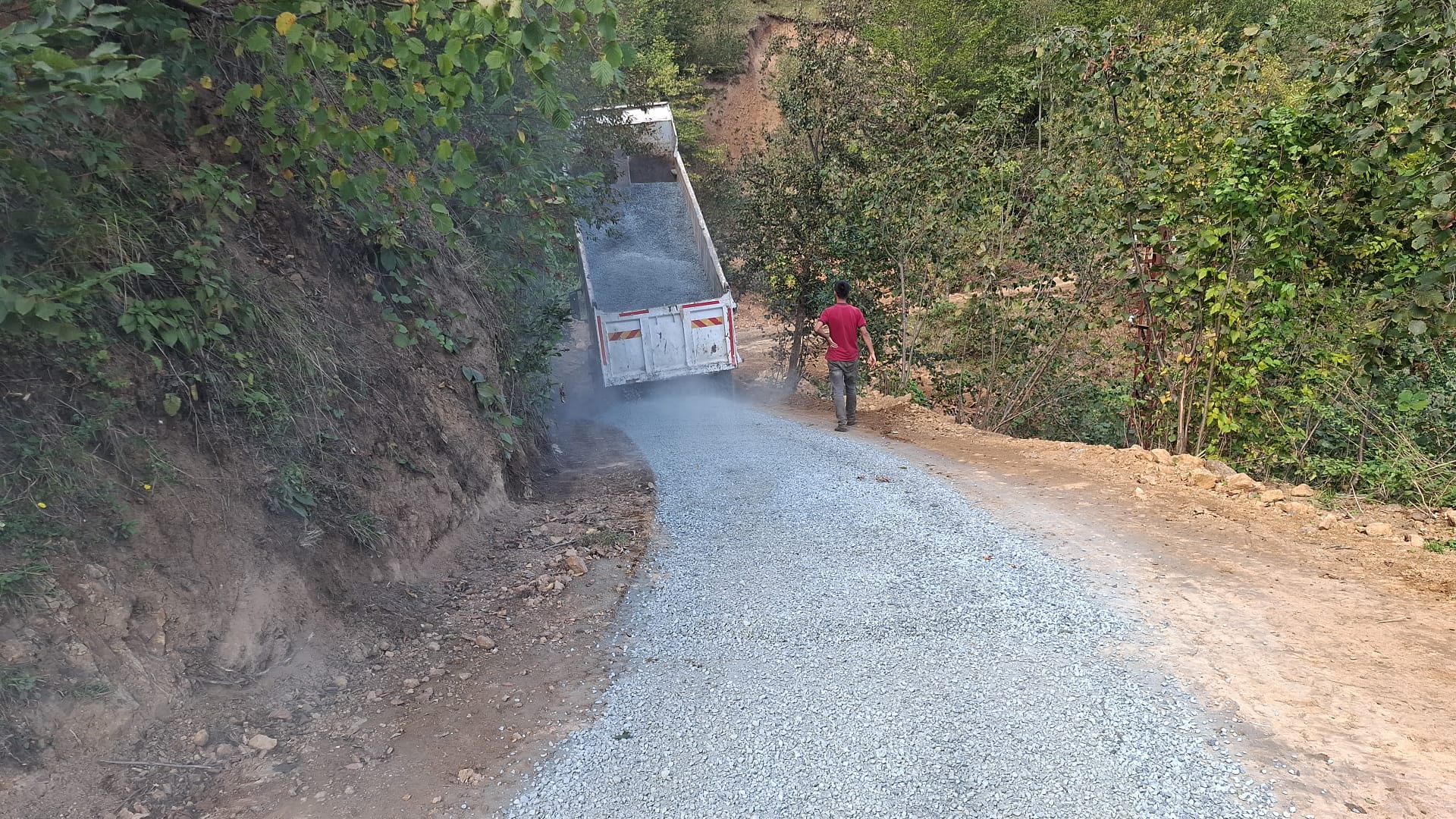 Ağızlar mahallesi teberli mevki yol bakım onarım çalışmaları