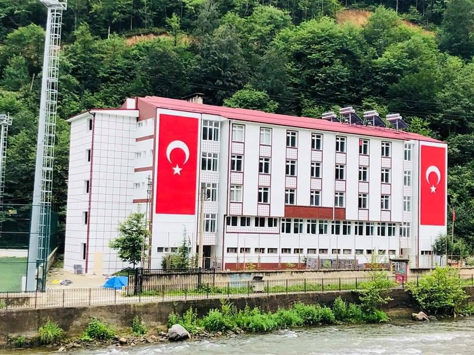Okullarımıza Desteğimizi Sürdürmeye Devam Ediyoruz..