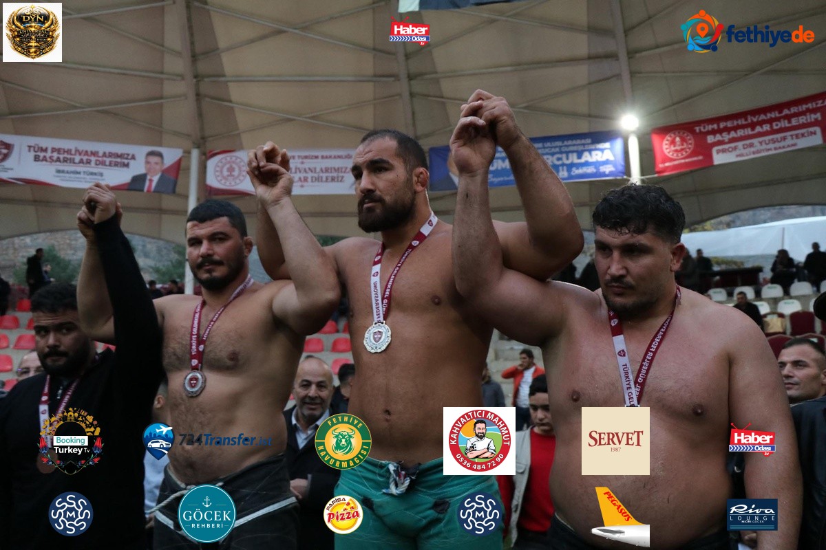 Feyzullah Aktürk, Erzurum Uzundere'de 103. Karakucak Güreşleri'nde başpehlivan oldu
