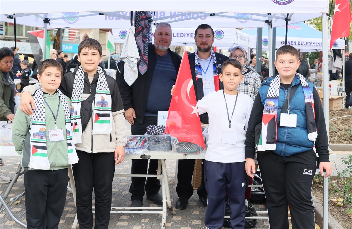 Balıkesir Gönen'de Gazze için düzenlenen kampanyada 4 milyon 17 bin 780 lira toplandı