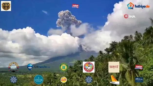 Filipinler'deki Mayon Yanardağı kül püskürttü