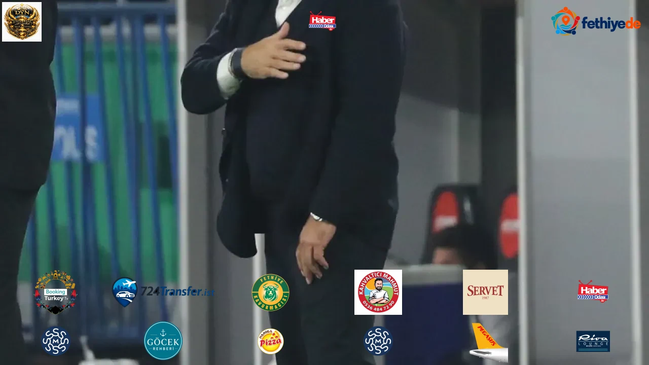 Okan Buruk 4-0'lık galibiyeti oyuncusuna armağan etti