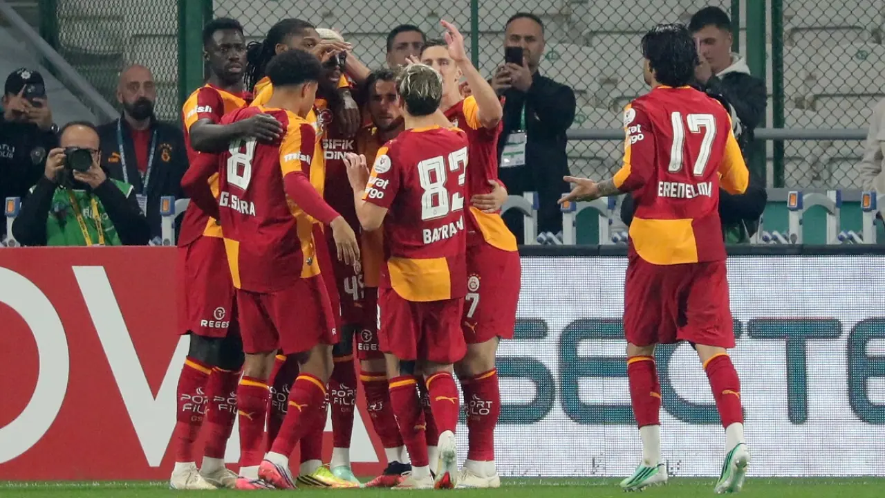 Galatasaray'ın yıldızlarından galibiyet yorumu
