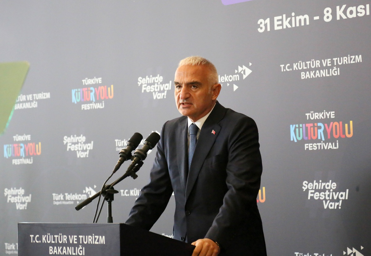 Antalya Kültür Yolu Festivali 40'tan fazla mekanda 440'tan fazla etkinlikle açıldı