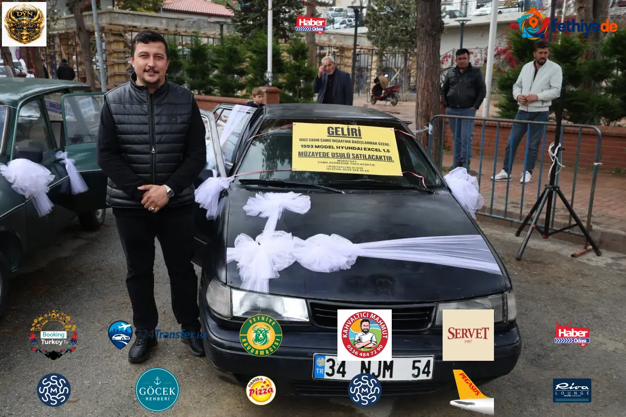 Bolu'nun Gerede ilçesinde düzenlenen hayır müzayedesinde Renault 12 ve Hyundai Excel marka iki otomobil toplam 410 bin liraya satıldı.