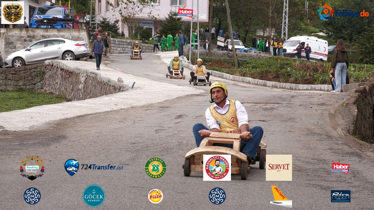 Rize'nin Çamlıhemşin ilçesinde Laz Ralli'ye 3 kategoride 33 yarışmacı katıldı