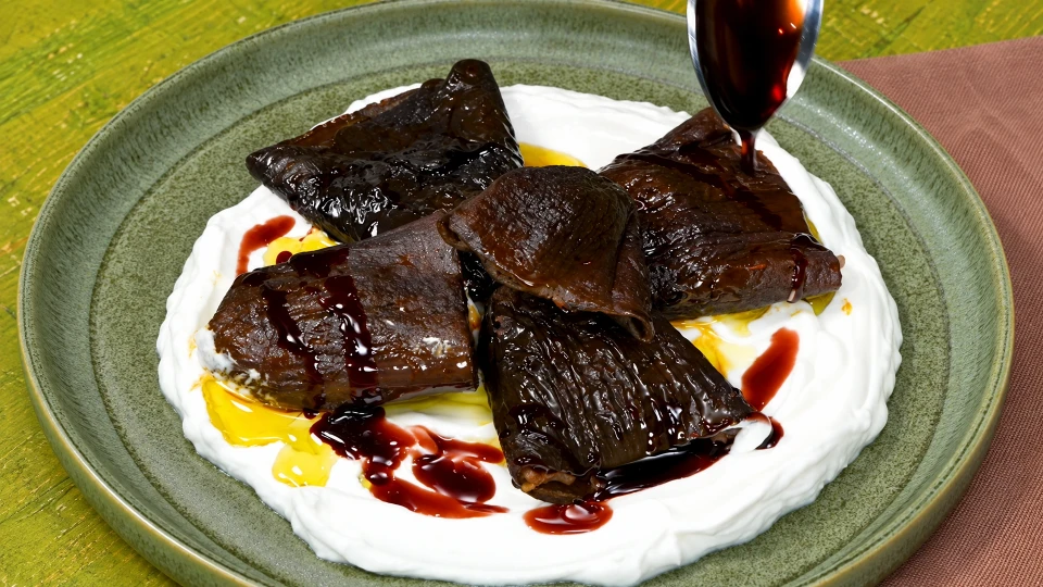 Zeytinyağlı Kuru Patlıcan Dolması Tarifi