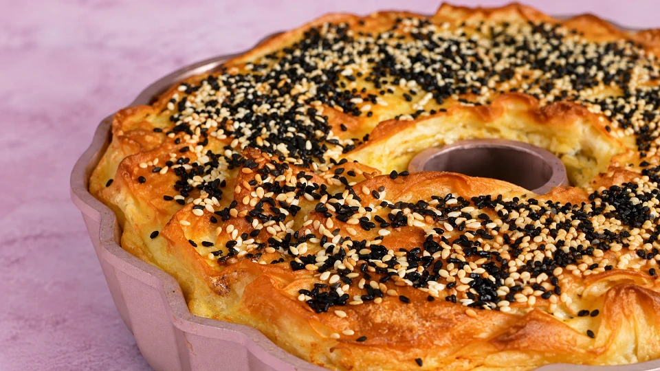 Kek Kalıbında Börek Tarifi