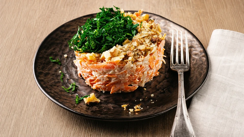 Yoğurtlu Havuçlu Kereviz Salatası Tarifi