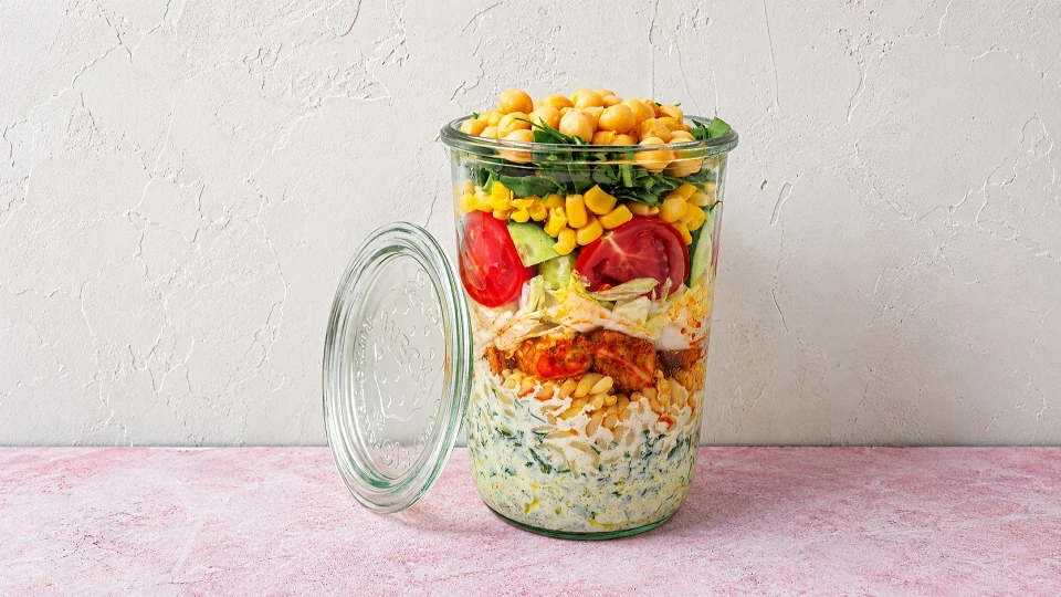 Tavuklu Makarna Salatası Tarifi