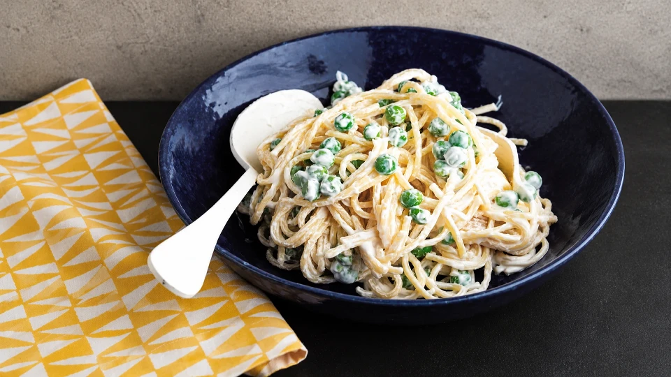 Bezelyeli Yoğurtlu Spagetti Tarifi