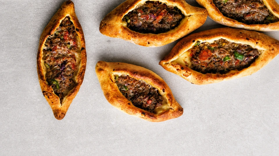 Kıymalı Pide Tarifi