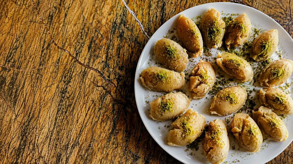 Fıstıklı Un Helvası Tarifi